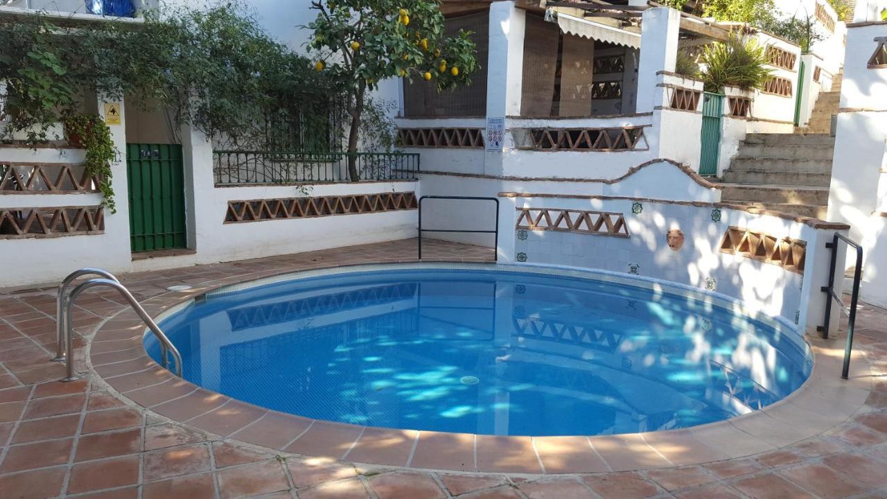 Semi-Detached Adosado Con Encanto -130 M2 - Wifi 600 Mb - Piscina Comunitaria - Patio Privado Torremolinos Buitenkant foto